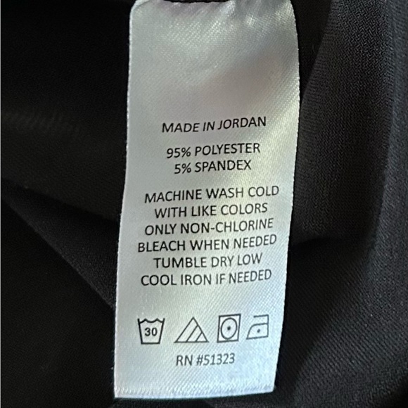 Vince Camuto Women’s Black 3/4 Sleeve V-Neck Comfort Stretch Relaxed Blouse M - Picture 12 of 12